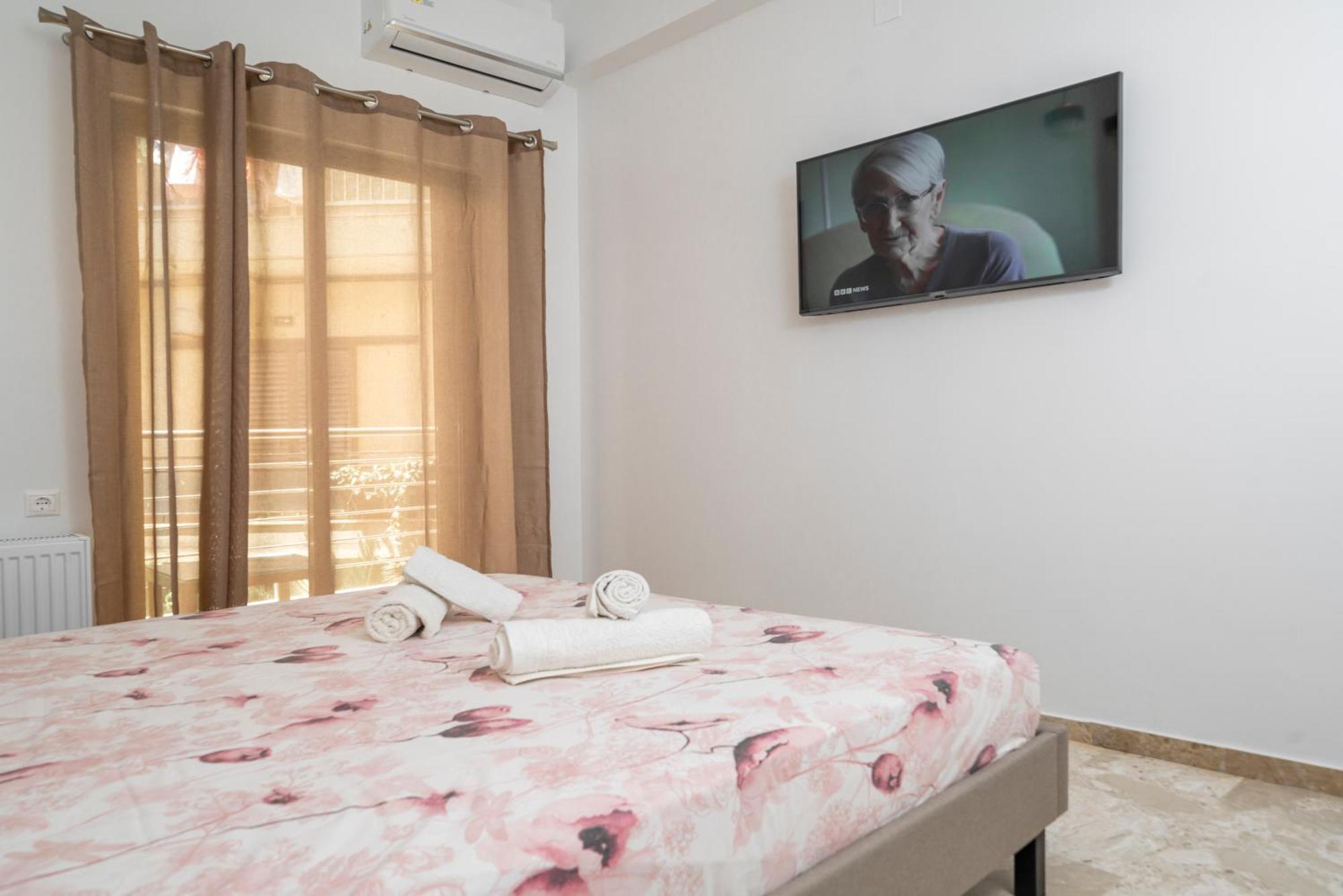 Neon 2Br Luxurious Central Apt Heraklion ภายนอก รูปภาพ