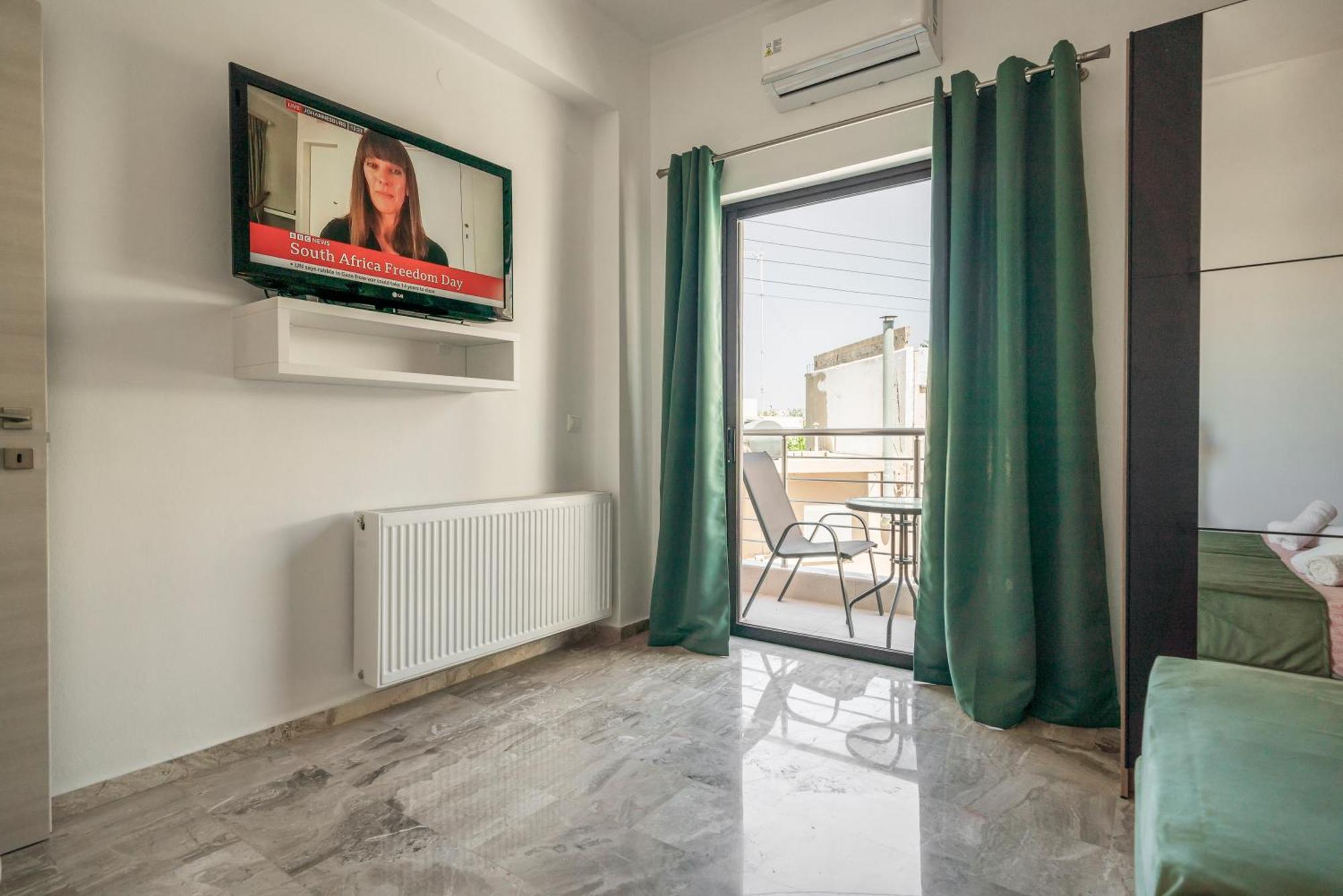 Neon 2Br Luxurious Central Apt Heraklion ภายนอก รูปภาพ