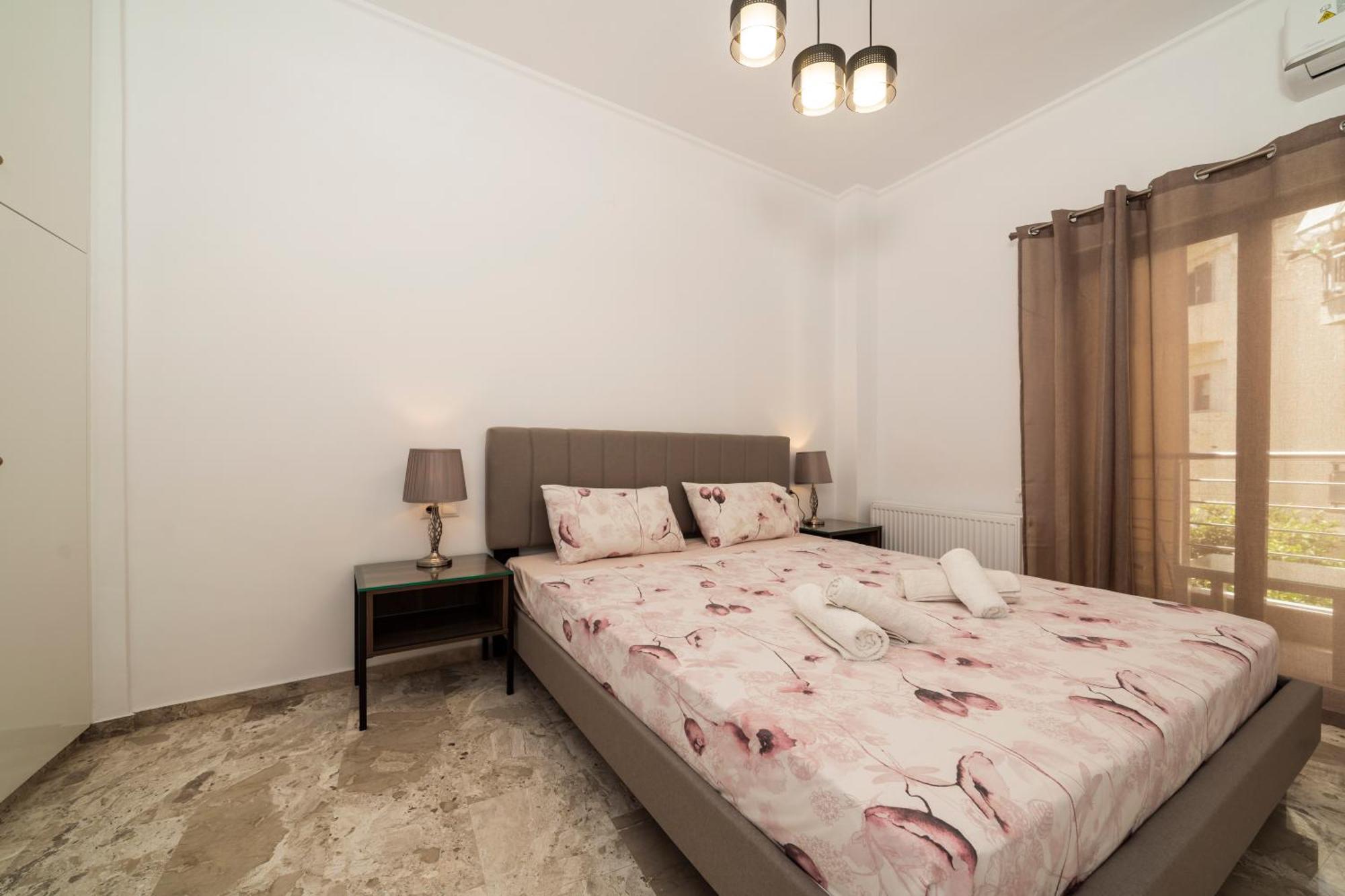 Neon 2Br Luxurious Central Apt Heraklion ภายนอก รูปภาพ